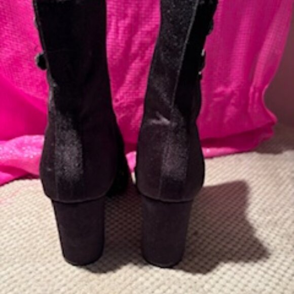Velour heel ankle boot - Picture 3 of 4